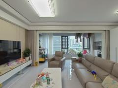 融创长江壹号 3室2厅127.85m²精装修