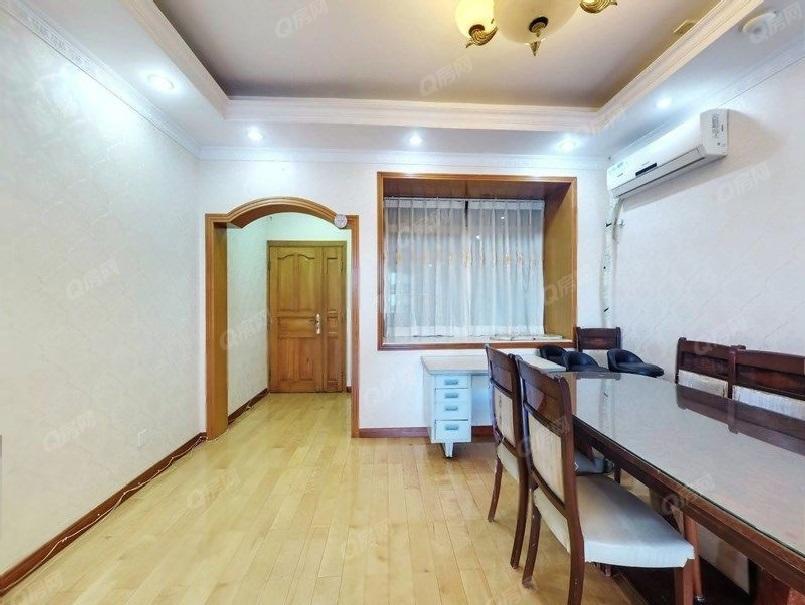 怡景花园 3室2厅149m²满五唯一