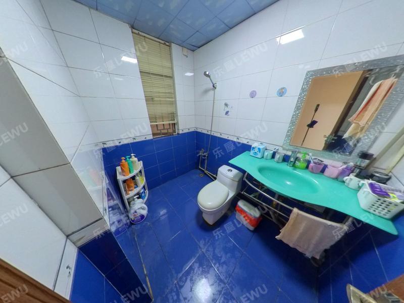 深圳桂芳园六期卫生间照片_桂芳园六期 看花园  住家安静 满五唯一  诚心出售