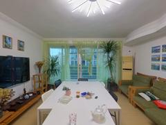 优品建筑 3室2厅121.2m²整租