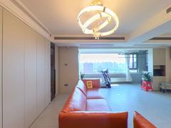 大富鸿学府 3室2厅146m²精装修