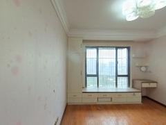 鼎元府邸 3室2厅115.61m²精装修