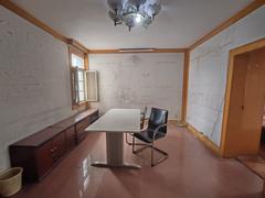 邮电局宿舍 2室1厅65m²普通装修