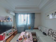 坝上街环球中心 3室2厅106.48m²精装修