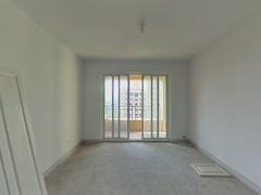 滨湖景城东区 3室2厅105m²毛坯