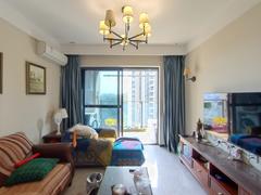 鸿荣源尚峰 3室2厅71.95m²毛坯