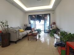 华盛观荟名庭 4室2厅87.57m²整租