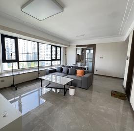 金湾宝龙城 3室2厅97m²整租