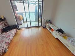 天巢广场 3室2厅118m²精装修
