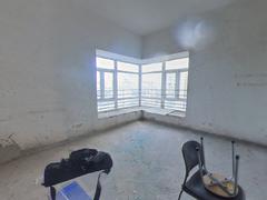 华南名宇一期 5室2厅144.16m²毛坯
