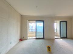 正荣旭辉政务未来 3室2厅101m²毛坯
