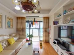 东方广场 2室2厅88.5m²精装修