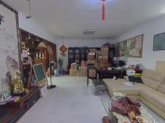 银山花园 3室2厅143.67m²精装修