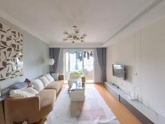 朗香书院 4室2厅109.03m²精装修