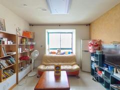 万福家园 3室1厅148m²精装修