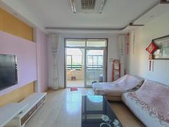 中凯景湖豪庭 3室2厅124m²精装修