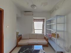 鸿泰八零 1室1厅41.2m²满五年