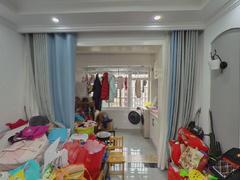万锦国际花园 3室2厅110m²精装修