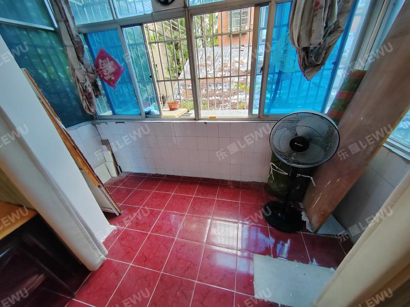 合肥安徽省徽京剧团宿舍阳台照片_安徽省徽京剧团宿舍 2室0厅61.97m²整租