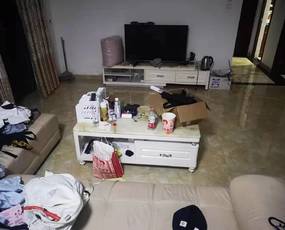 潜龙曼海宁花园南区租房