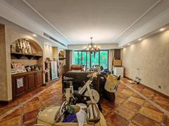 中海康城国际 4室2厅240.07m²整租