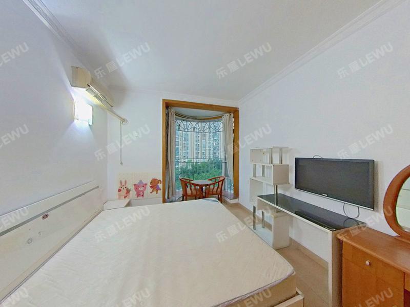 深圳新亚洲花园卧室照片_新亚洲花园 新出房源，户型方正，花园中间，住家安静舒适