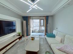 乐富公寓 3室2厅128.6m²精装修