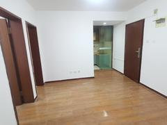 东方都会大厦 2室1厅50.8m²整租