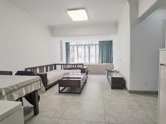 惠名花园 3室2厅77.19m²整租